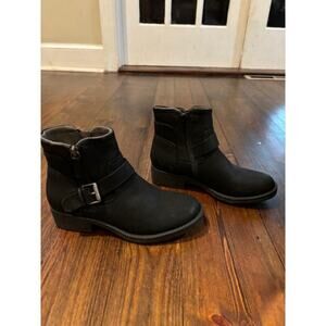 NWT Eurosoft Sia Bootie Ankle Boot Moto Buckle Black Zip Low Heel Womens Size 6